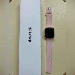 Gold Aluminum Case Pink Sand Sport Band 44MM GPS + Cellular